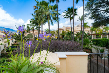 f0b18b813c293d1004cb207dbfecc610 - 44