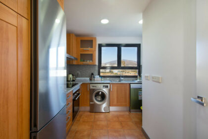 f0d1fa59908fe5d84bfeba6c2c0443dc - 12