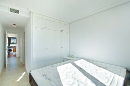 f0d1fa59908fe5d84bfeba6c2c0443dc - 18