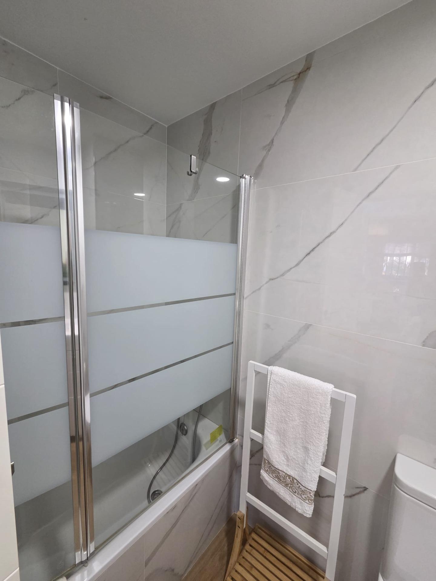 f0dec55e46966a64aece441f5043e0a5 - 15