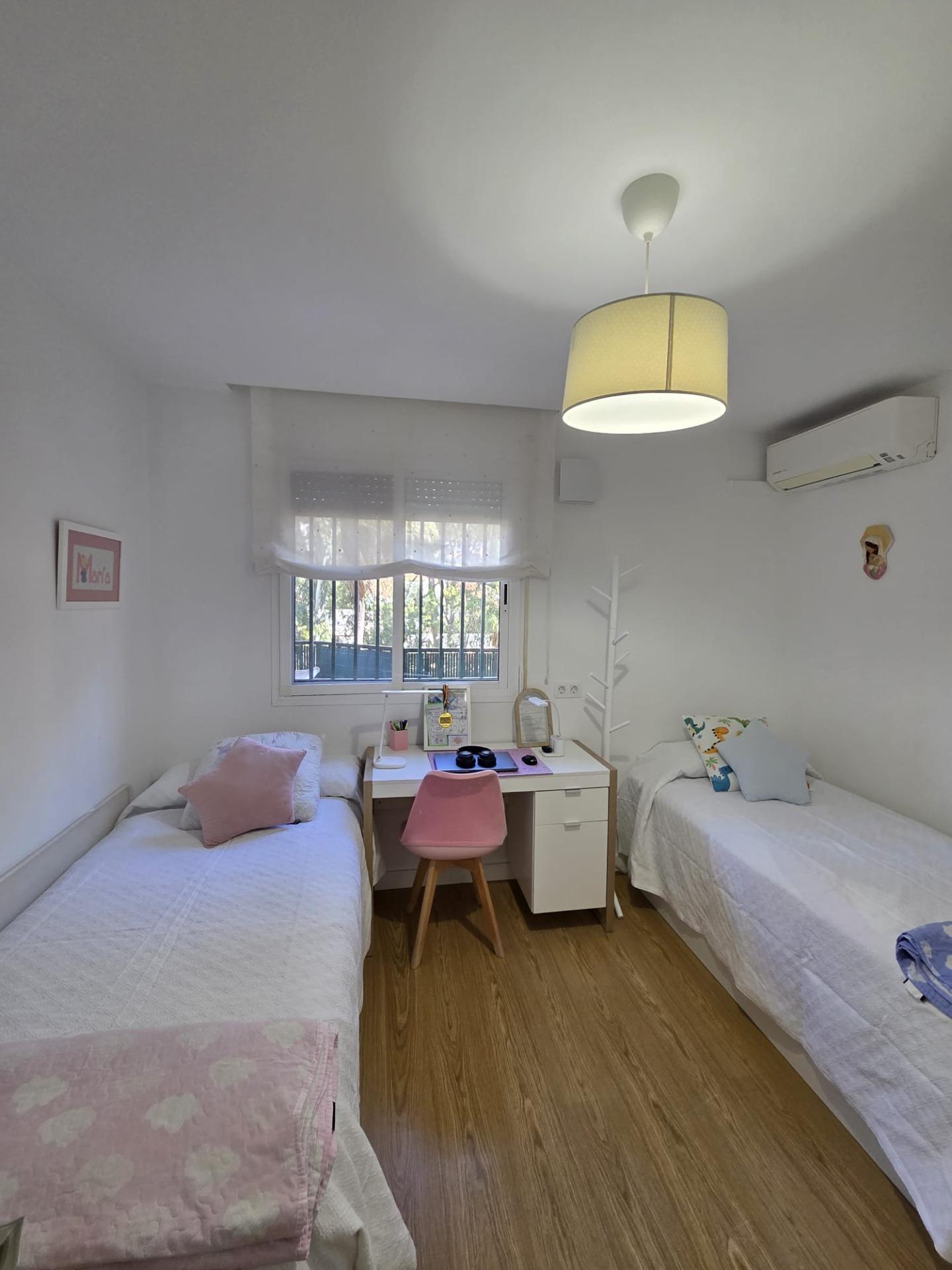 f0dec55e46966a64aece441f5043e0a5 - 9