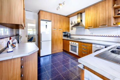 f1a8b84afe2d36df5e6969ae4c5394ef - 12