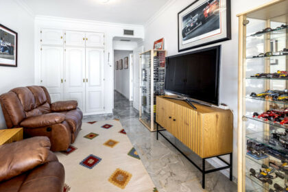 f1a8b84afe2d36df5e6969ae4c5394ef - 18