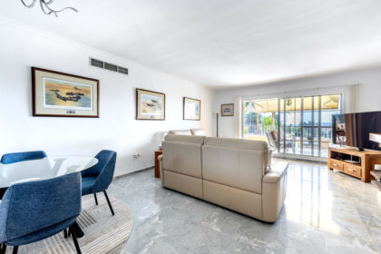 f1a8b84afe2d36df5e6969ae4c5394ef - 9