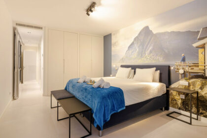 f1c36226e1644a301675a12107857477 - 20