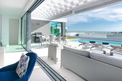 f1c36226e1644a301675a12107857477 - 3