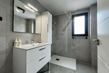 f2c8e9278a4e0d834a35a09e1940819d - 5