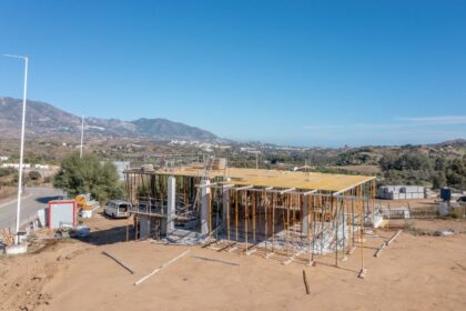 f2def1479ad501b5126b24713ec61102 - 14