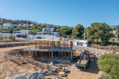 f2def1479ad501b5126b24713ec61102 - 18