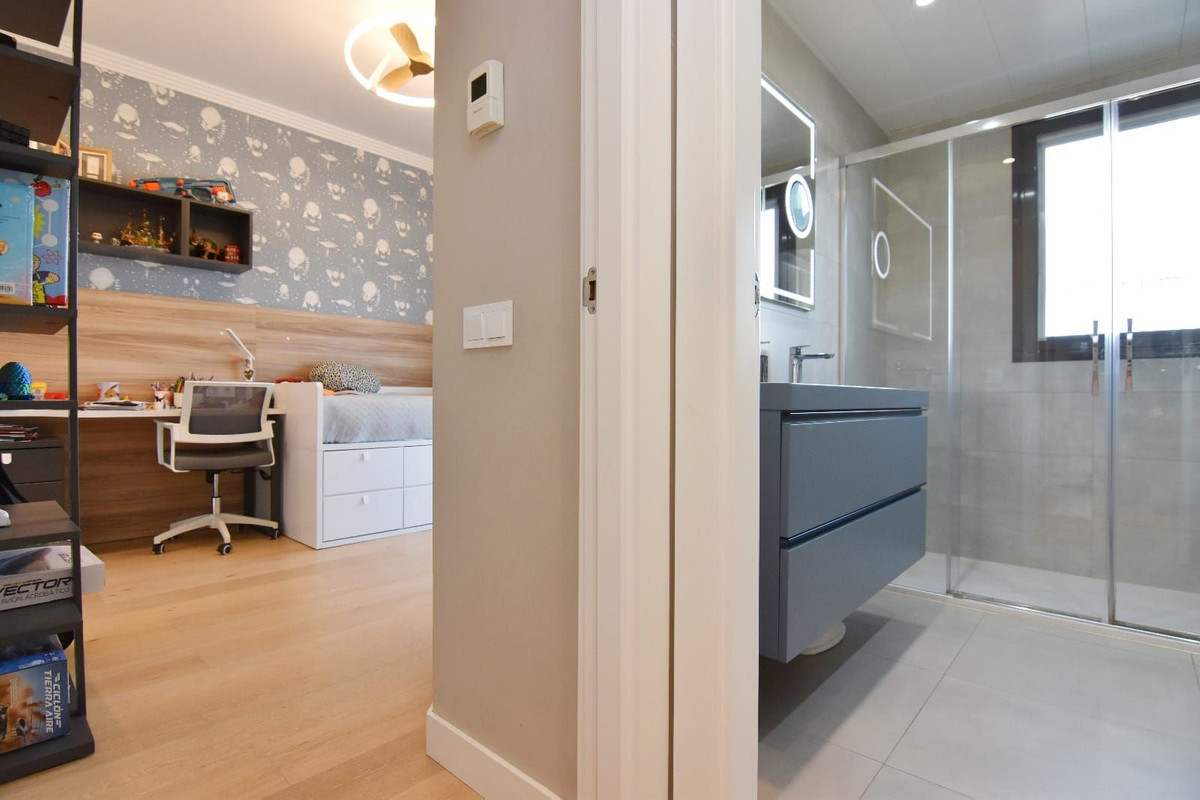 f3bbd94fc82e1d9516c87566200686bf - 21