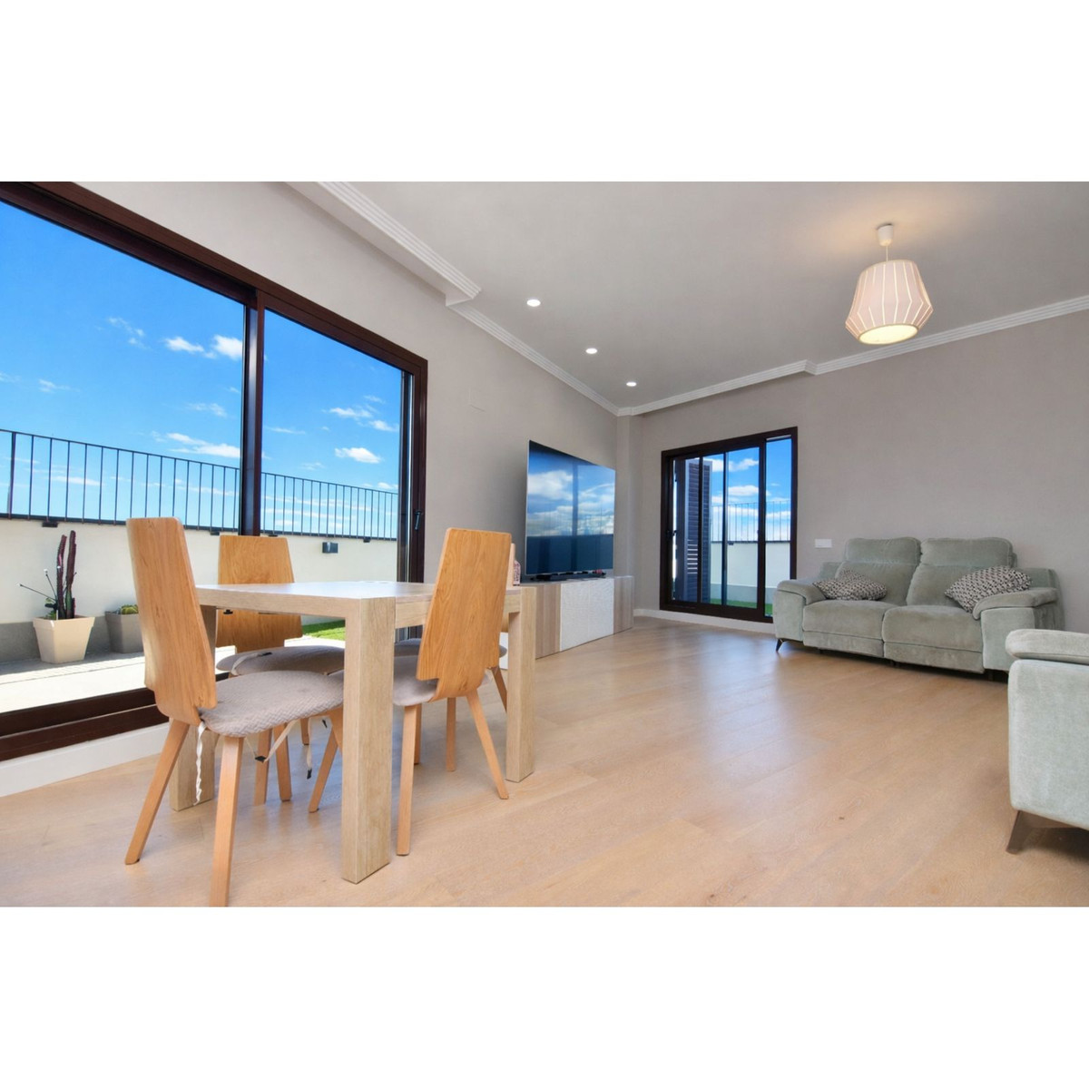 f3bbd94fc82e1d9516c87566200686bf - 9