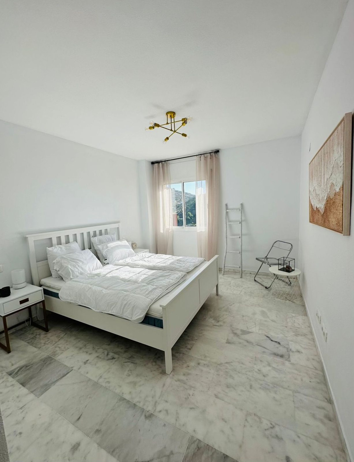 f4bc4fb8642b1dedc72c0664a079703a - 2