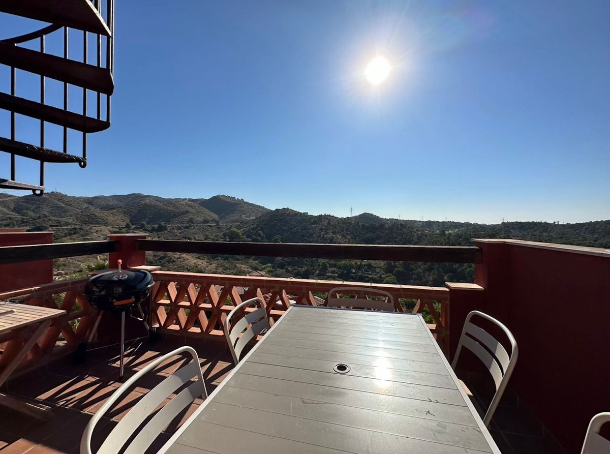 f4bc4fb8642b1dedc72c0664a079703a - 9