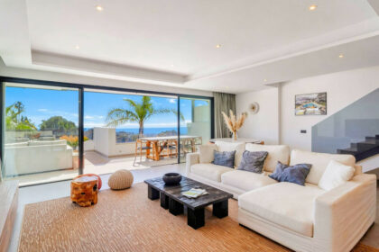 f51dd7e8cfa872c5312531a141124e01 - 1