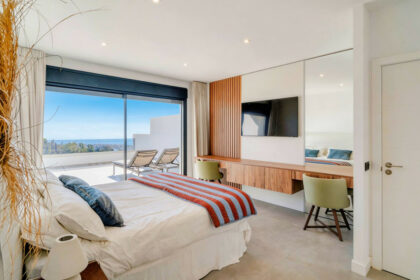 f51dd7e8cfa872c5312531a141124e01 - 19