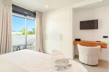 f51dd7e8cfa872c5312531a141124e01 - 25