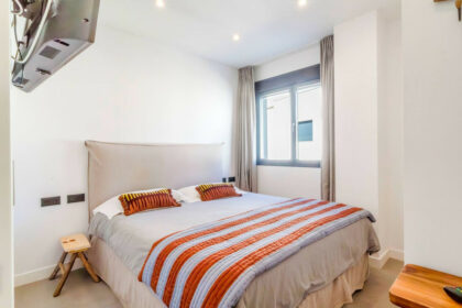 f51dd7e8cfa872c5312531a141124e01 - 30