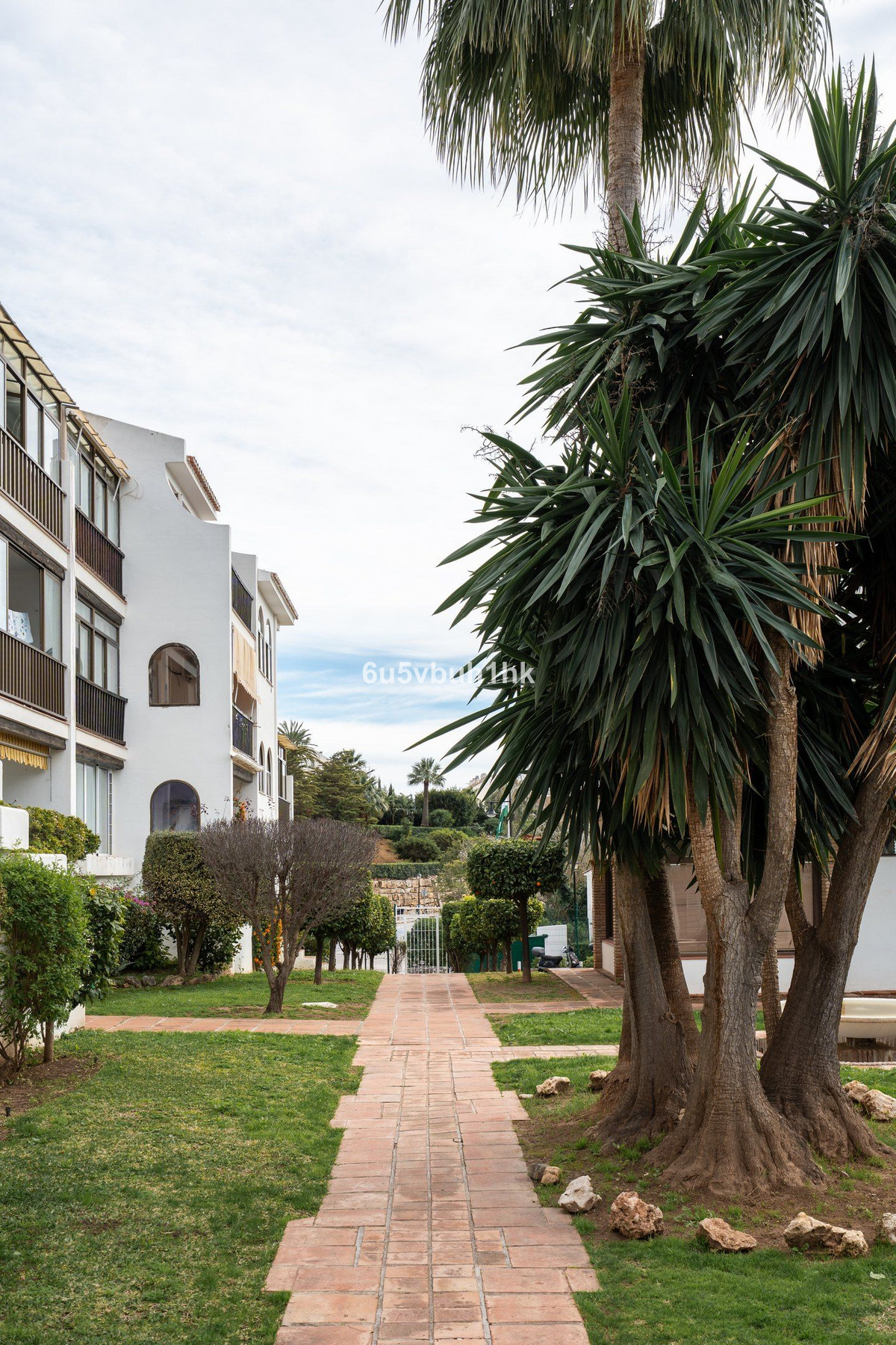 f631c05f73c590a5d0799c4cba07d1d3 - 22