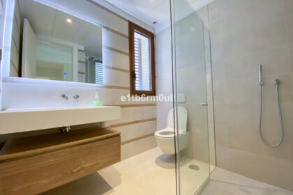 f7129ad7b9b14c4cdaf71f000d9cce5d - 12