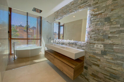 f7129ad7b9b14c4cdaf71f000d9cce5d - 15