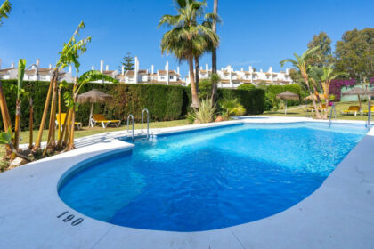 f73773c6d2a91e0f05f5cf2fb252e382 - 18