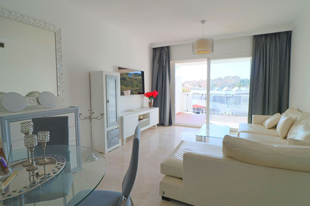 f776257d35a8f40fb5716397847a2b68 - 11