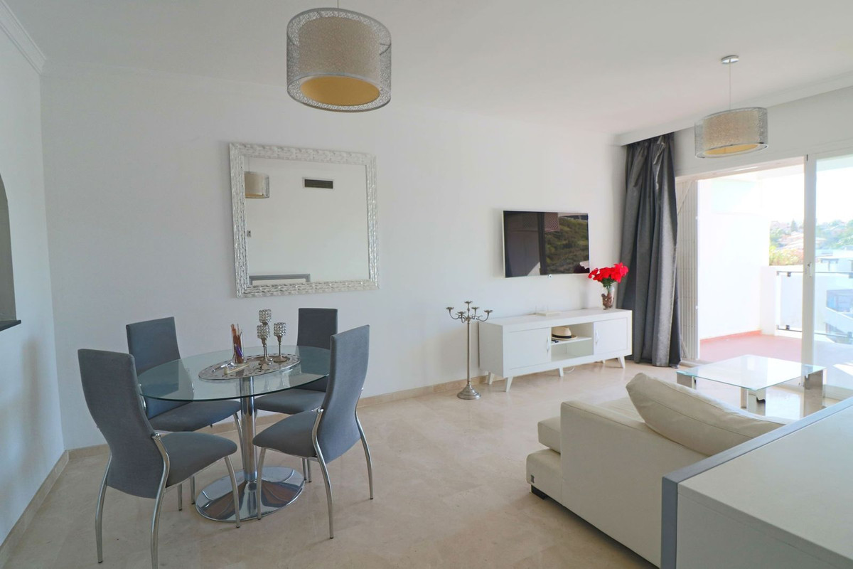 f776257d35a8f40fb5716397847a2b68 - 17