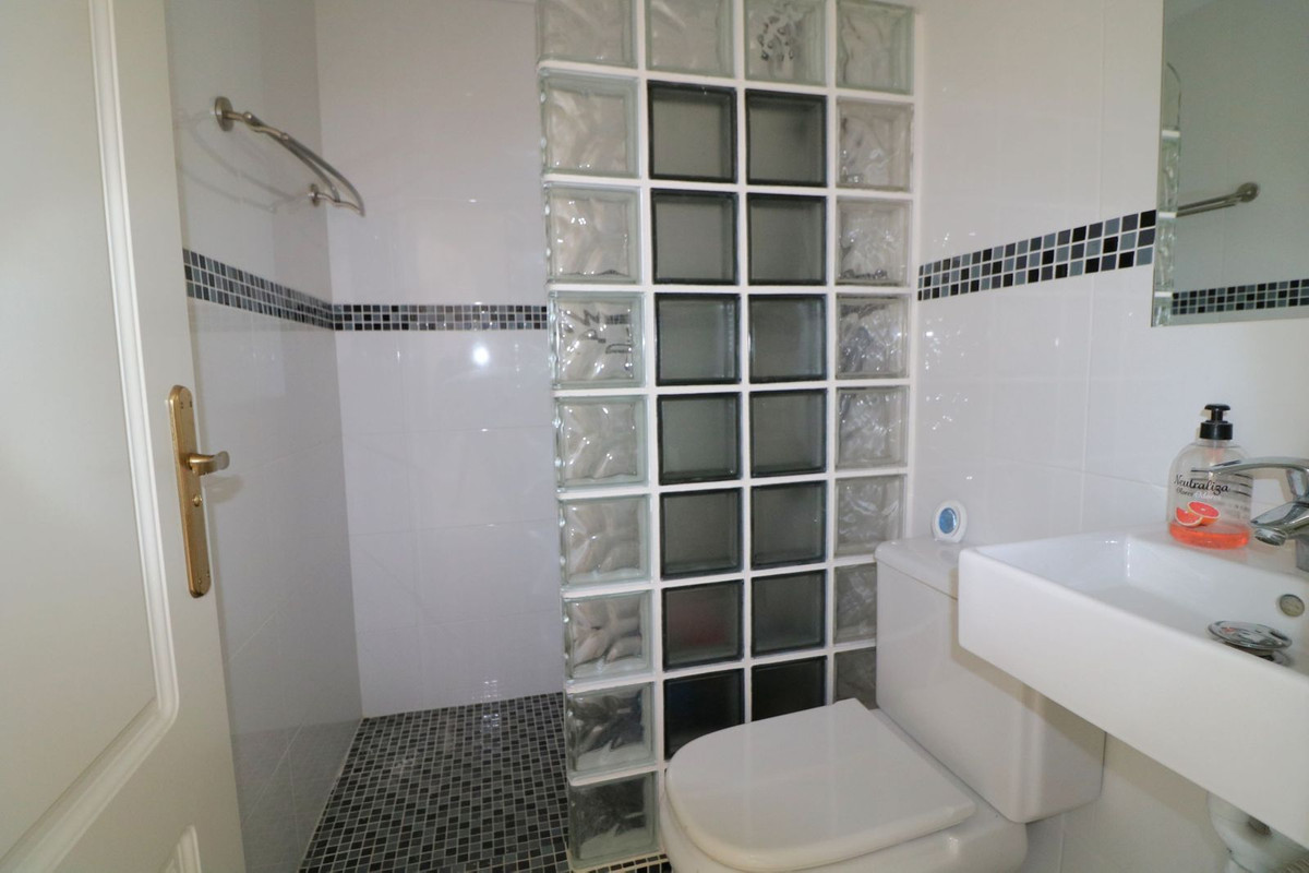 f776257d35a8f40fb5716397847a2b68 - 6