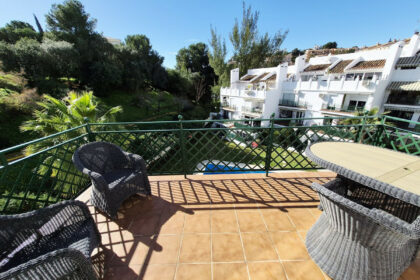 f84343ad103c7edd62e8e330a8b10f07 - 10