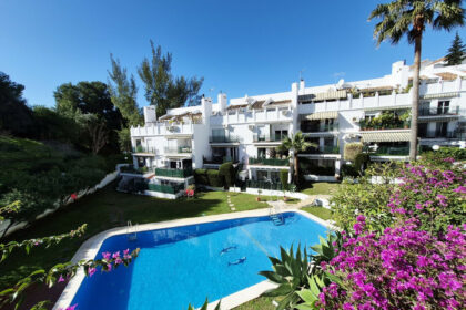 f84343ad103c7edd62e8e330a8b10f07 - 23