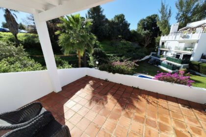 f84343ad103c7edd62e8e330a8b10f07 - 25