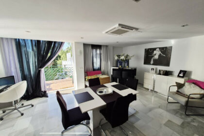 f84343ad103c7edd62e8e330a8b10f07 - 9