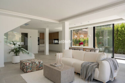 f849e1839fbbbb6fb34dc8bcbba829ac - 6