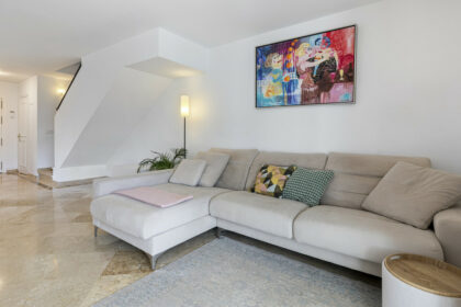 f8c89f944139143f01dea5ffefcf9e6a - 17