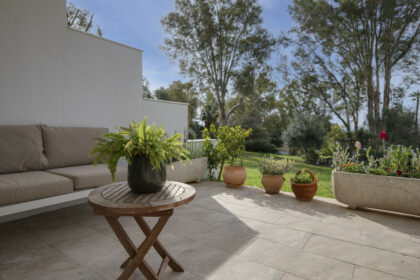 f8c89f944139143f01dea5ffefcf9e6a - 22