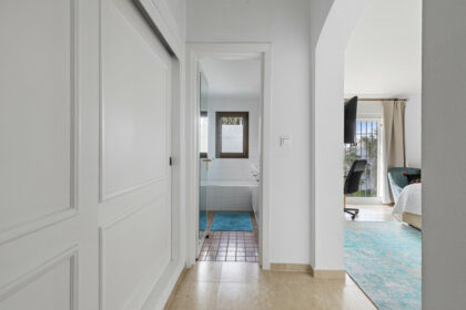 f8c89f944139143f01dea5ffefcf9e6a - 25