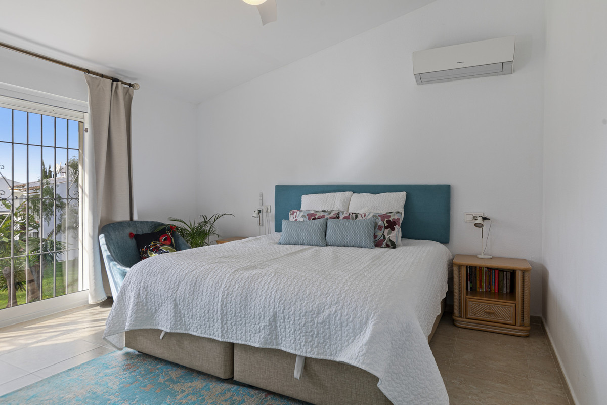 f8c89f944139143f01dea5ffefcf9e6a - 26