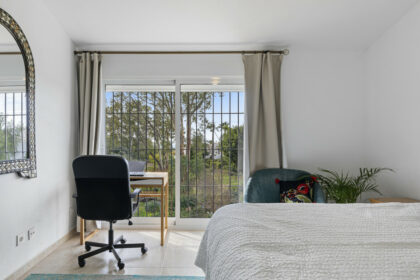 f8c89f944139143f01dea5ffefcf9e6a - 27