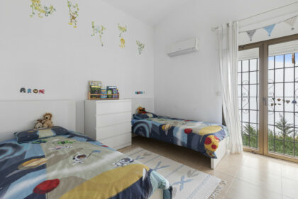 f8c89f944139143f01dea5ffefcf9e6a - 29