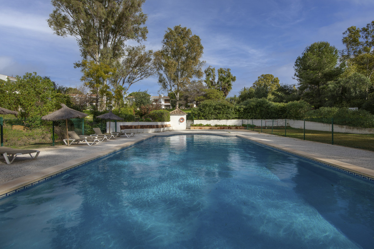 f8c89f944139143f01dea5ffefcf9e6a - 3