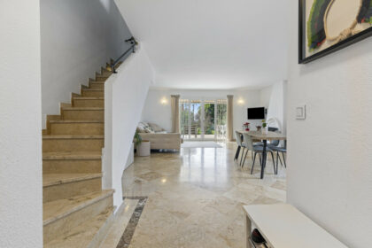 f8c89f944139143f01dea5ffefcf9e6a - 7