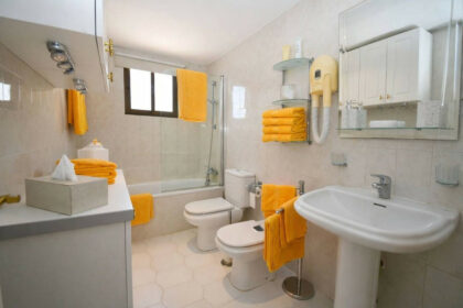 f9007c4d6fd720112dabc8c24439e697 - 17