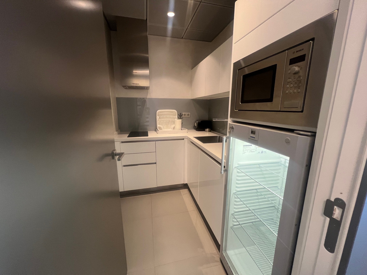 f9aa9ecebe7775d17b141c34a13cb2d7 - 3