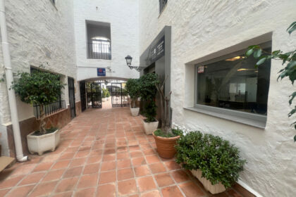 f9aa9ecebe7775d17b141c34a13cb2d7 - 8