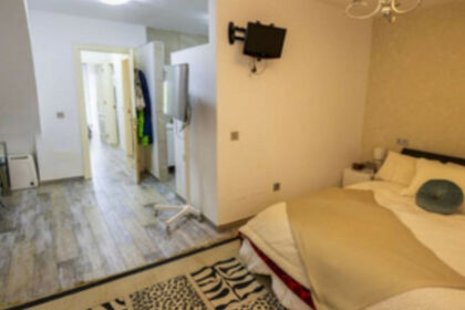 f9e7d999a1705c68f3013b2ede8cb77f - 4