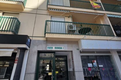 fa13550b0c634a8b0cd04fd5b0aed9c4 - 1