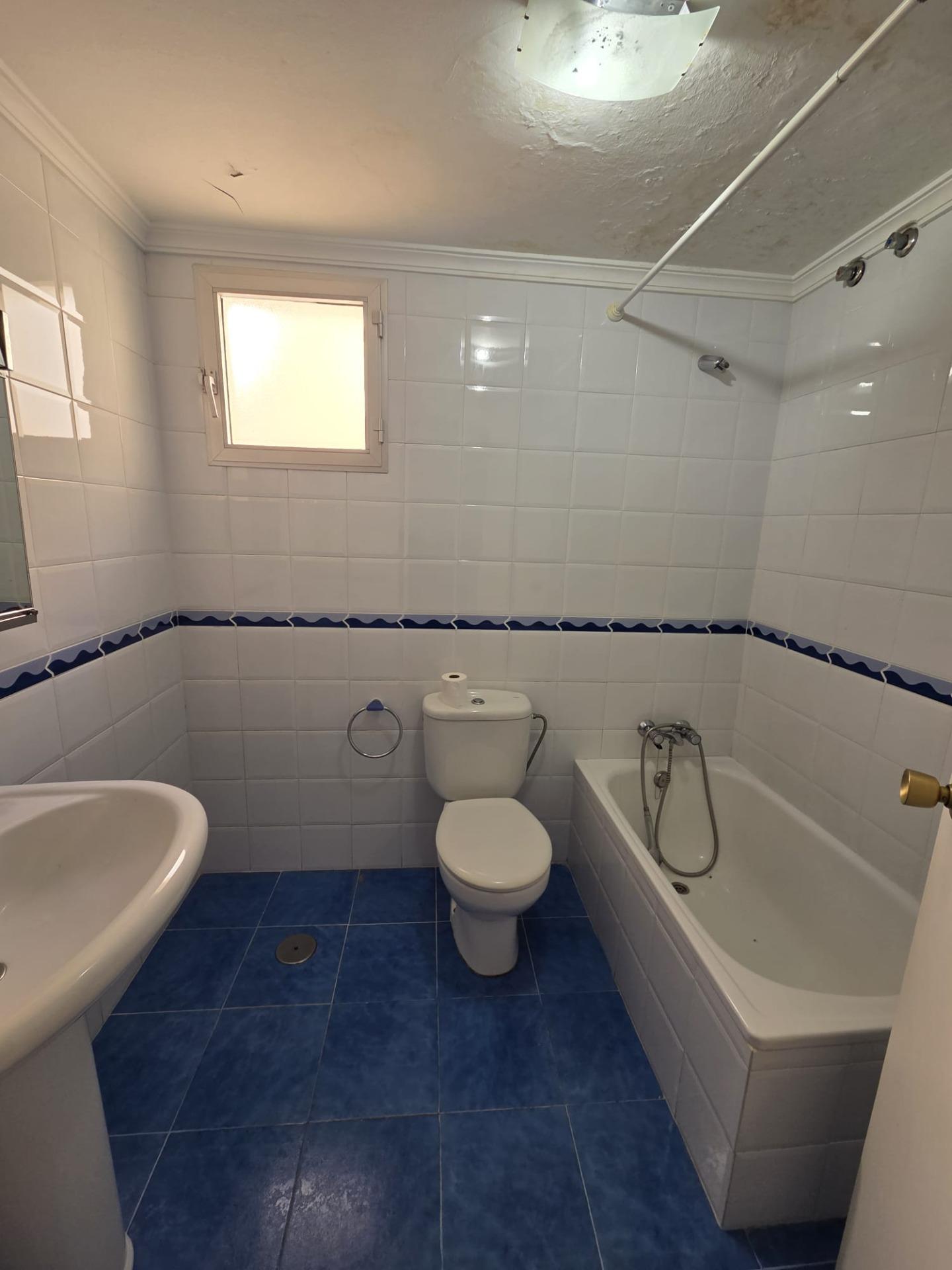 fa13550b0c634a8b0cd04fd5b0aed9c4 - 15