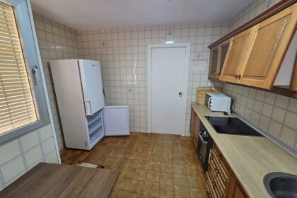 fa13550b0c634a8b0cd04fd5b0aed9c4 - 18