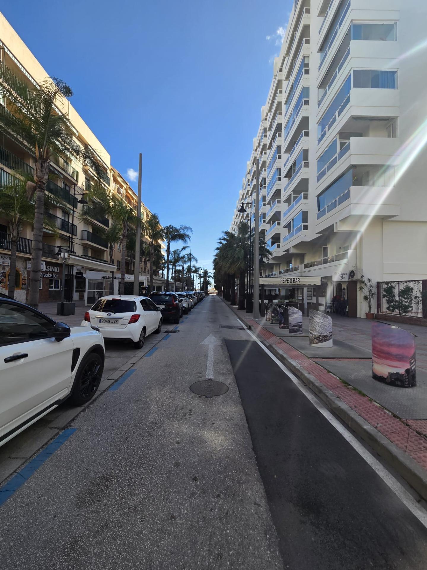 fa13550b0c634a8b0cd04fd5b0aed9c4 - 2