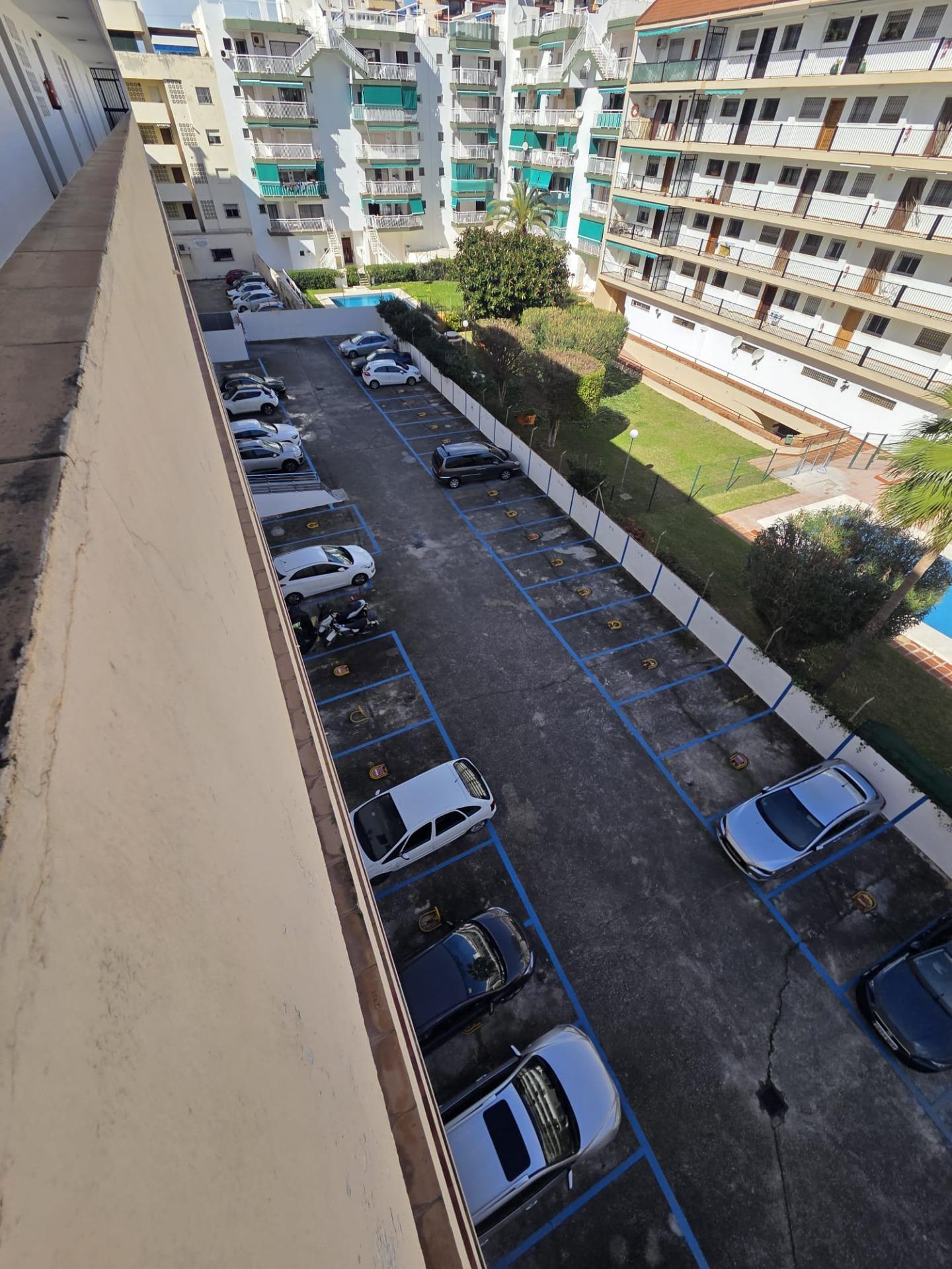 fa13550b0c634a8b0cd04fd5b0aed9c4 - 3